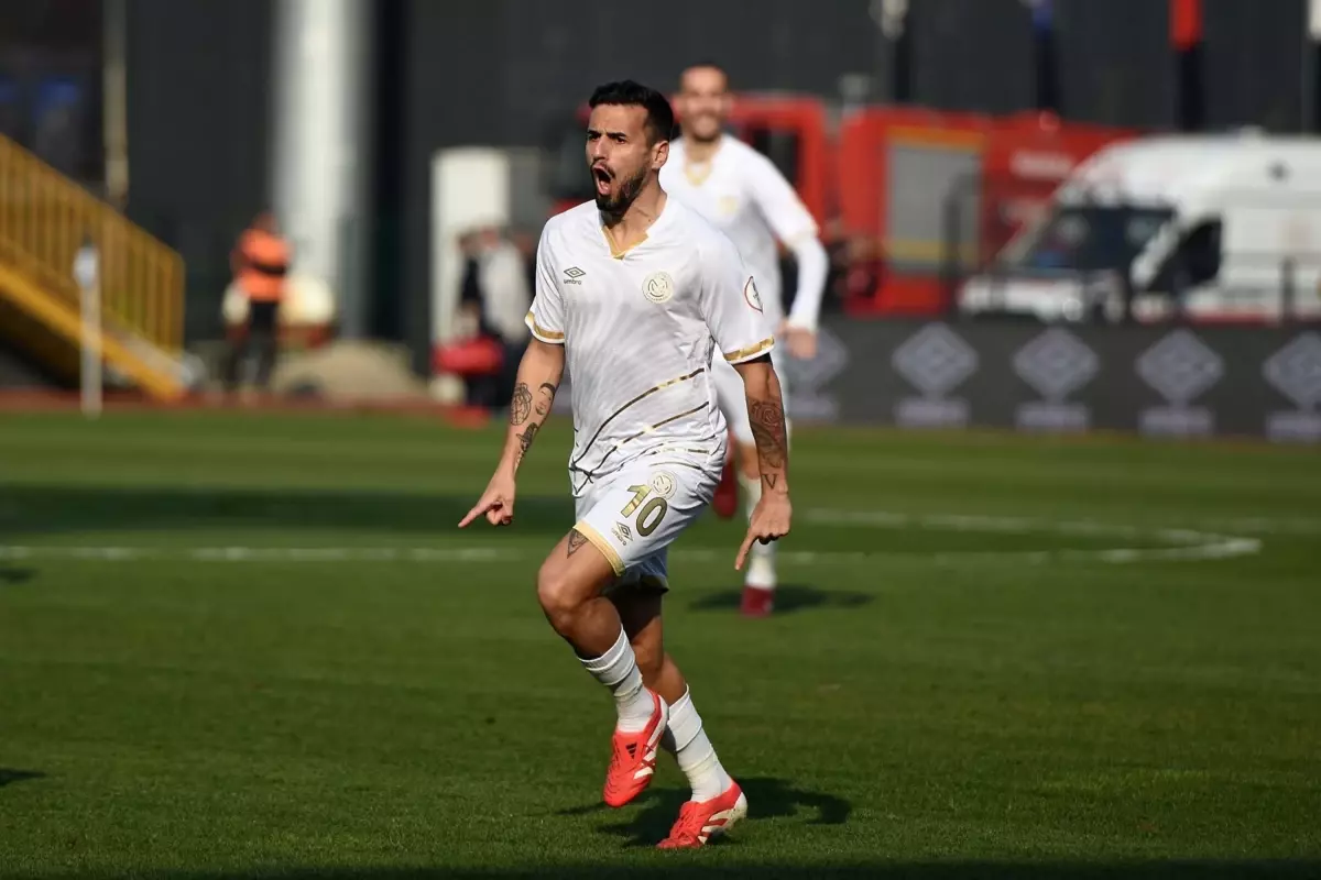 Ramirez'le Manisa FK Kümede Kaldı