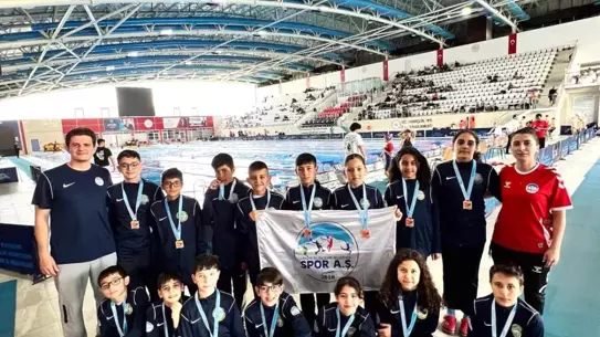 Kayseri Spor A.Ş. Eskişehir'de Yüzme Müsabakalarında Başarı Elde Etti
