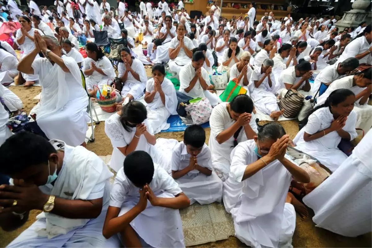 Sri Lanka'da Vesak Günü Kutlamaları