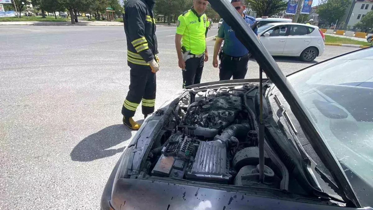 Erzincan'da Araç Yangını