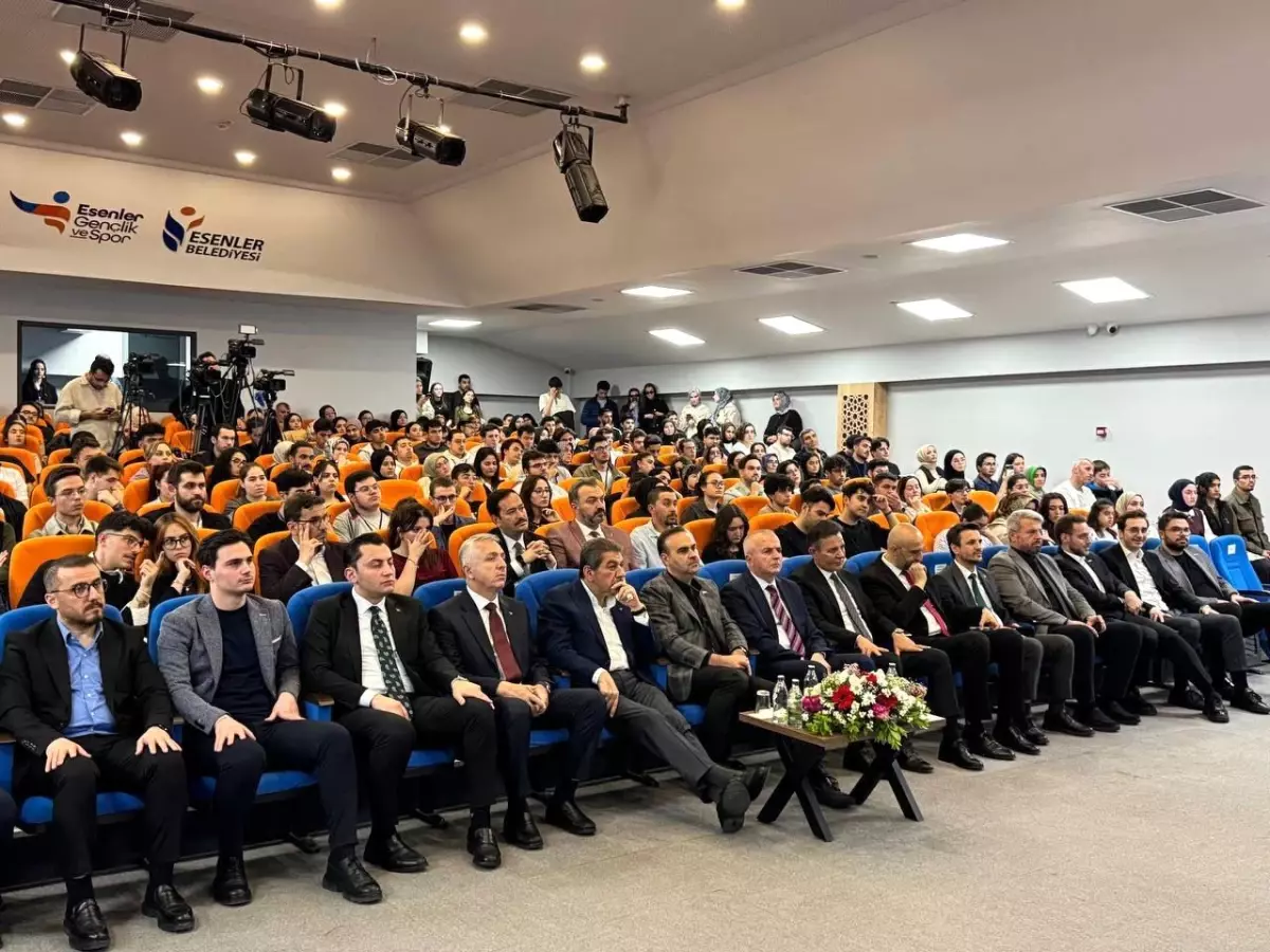 Bakan Kacır: "Savunma sanayisinde dünyada yüzde 68'lik bir pazar payıyla dünya birincisi olmayı başardık"