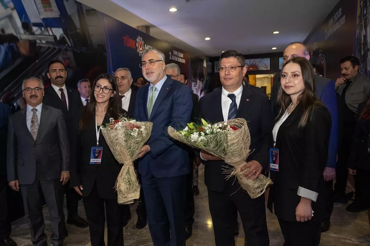 Bakan Işıkhan, Türk Metal Sendikası 2. Genç İşçiler Kurultayı'nda konuştu Açıklaması
