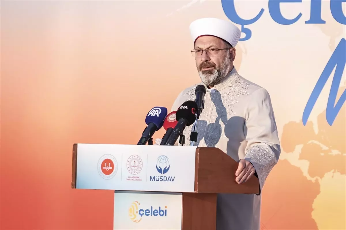 Erbaş'tan Gençlere İslam Mesajı