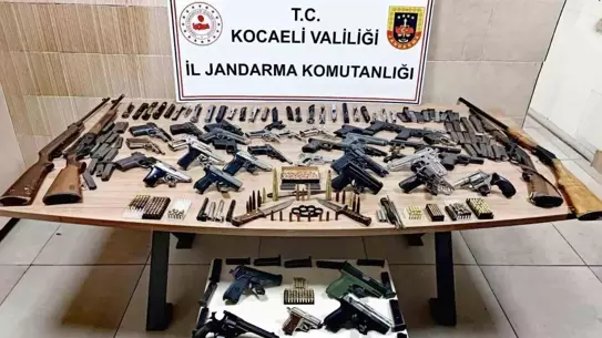 Kocaeli'de Silah Kaçakçılığı Operasyonu
