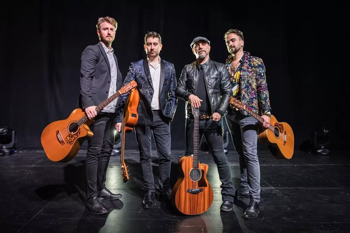 40 Fingers İstanbul'da Konser Verecek
