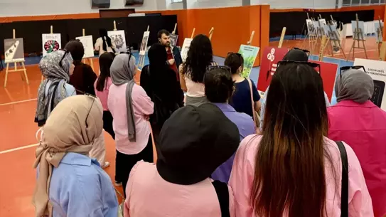 Yeşilay'dan Bağımlılıkla Mücadele Sergisi