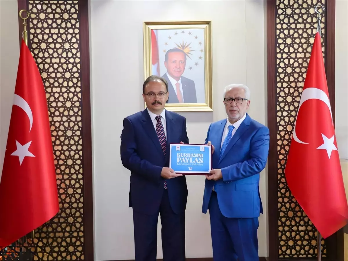 Vali Kızılkaya'dan Vekaletle Kurban Bağışı