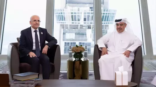 Şimşek Doha'da Yatırım Fırsatlarını Tanıttı