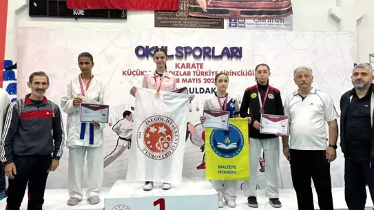 Doğa Açıkgöz Türkiye 3'üncüsü oldu