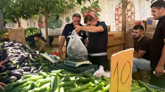 Eyyübiye'de Zabıta Ekipleri Pazar Denetimlerini Sürdürüyor