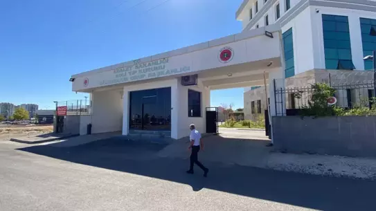 Diyarbakır'da Motosiklet Kazası: Genç Hayatını Kaybetti