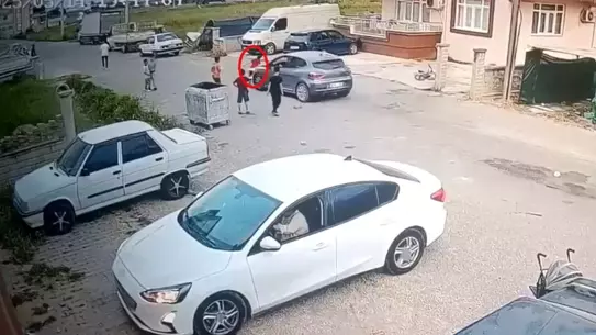 Serik'te otomobil kazasında 7 yaşındaki çocuk hayatını kaybetti