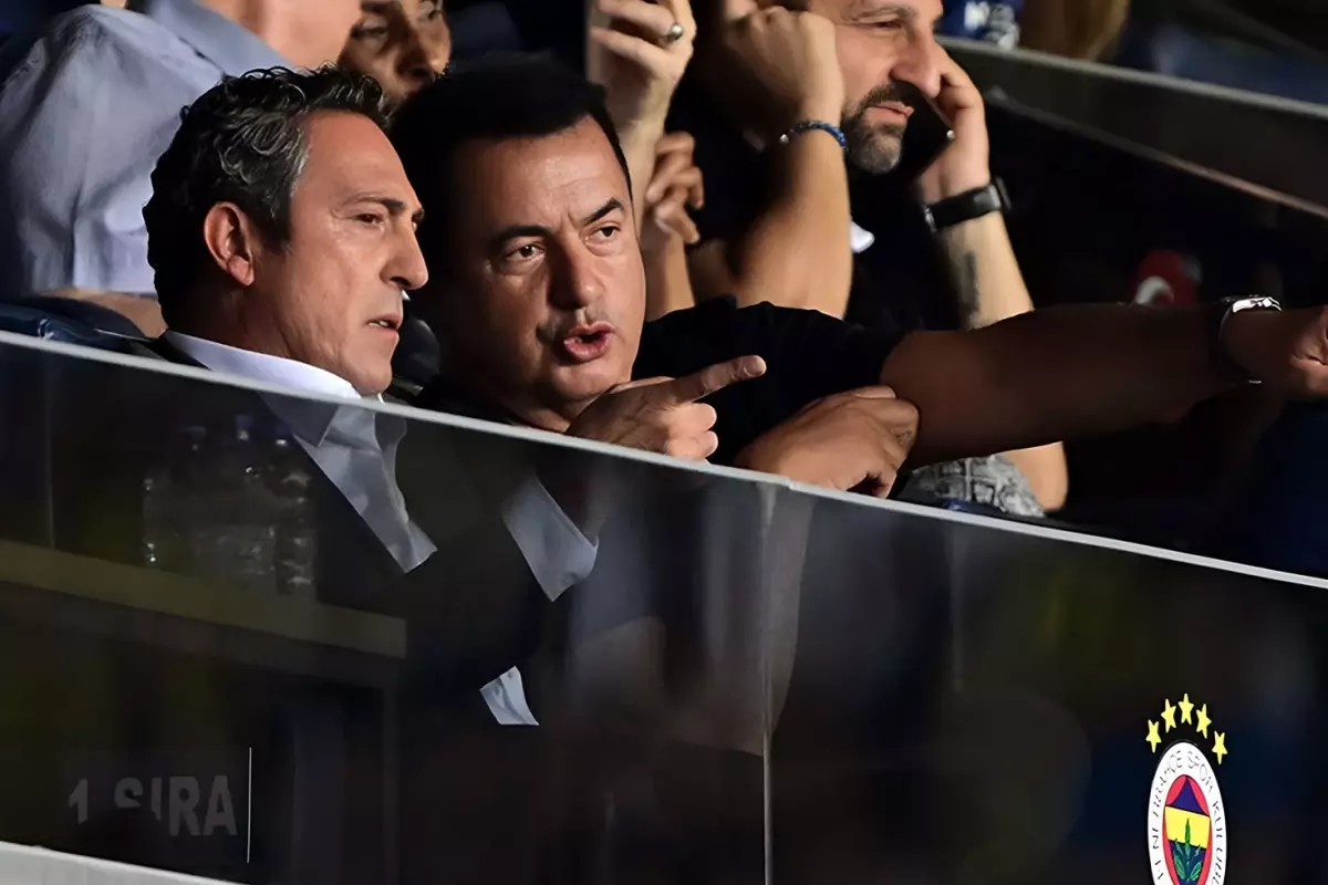 Fenerbahçe Napoli'nin yıldızını kadrosuna katıyor