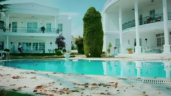 Medcezir dizisine ev sahipliği papan ikonik villa satışa çıkarıldı