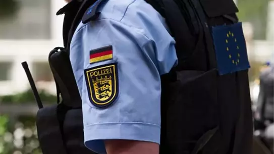 Berlin'de Bıçaklı Saldırı: 11 Yaşındaki Öğrenci Yaralandı