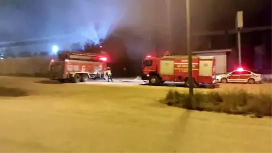 İnegöl'de Fabrikada Yangın