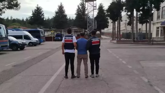 Gaziantep'te 14 Kaçak Göçmen ve 4 Organizatör Yakalandı