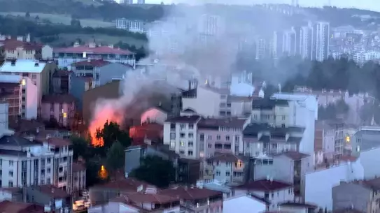 Bilecik'te Metruk Binada Yangın