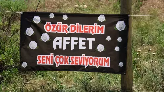 Adana'da Gizemli Özür İlanı