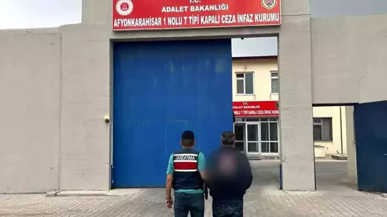 Aranan Hırsız Jandarma Tarafından Yakalandı