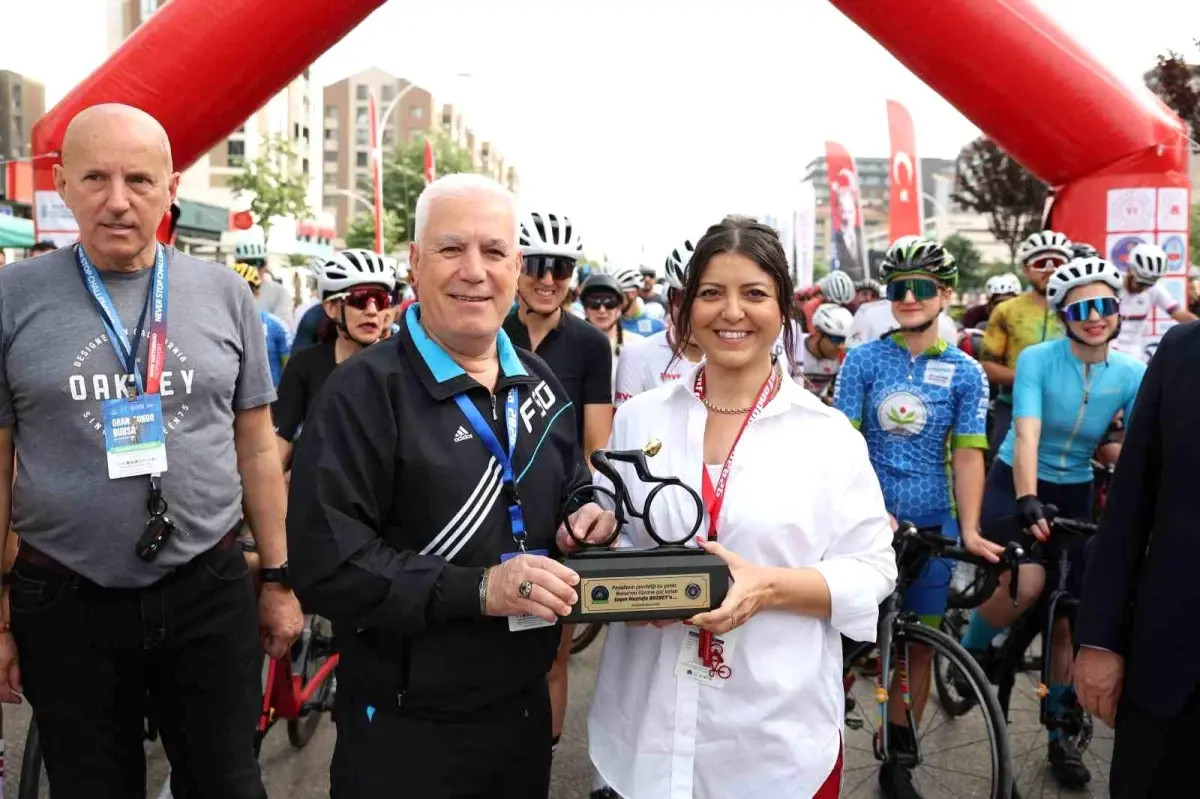 Gran Fondo Bursa 2023 Başladı: 750 Bisikletçi Doğayla İç İçe Yarışıyor