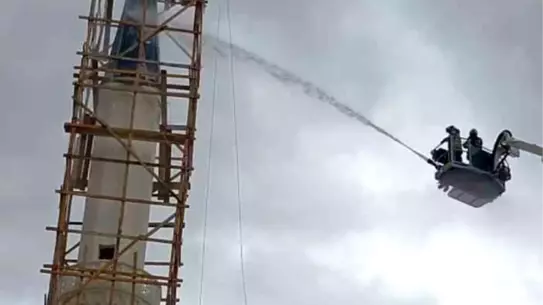 Ankara'da Fırtına ve Yıldırım Düşmesi