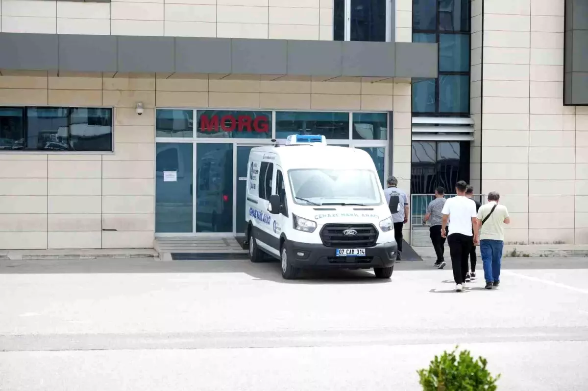 Antalya'da Baba Cinayeti