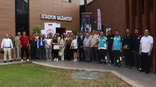 Gaziantep'te afet yardım görevlilerine "Ruh Sağlığı Eğitimi" verildi