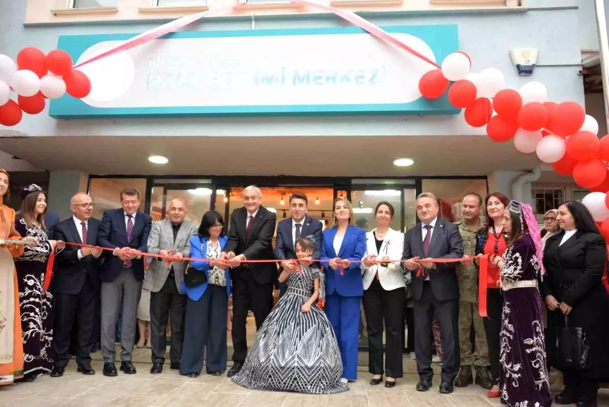Bozüyük'te Hayat Boyu Öğrenme Haftası Sergisi