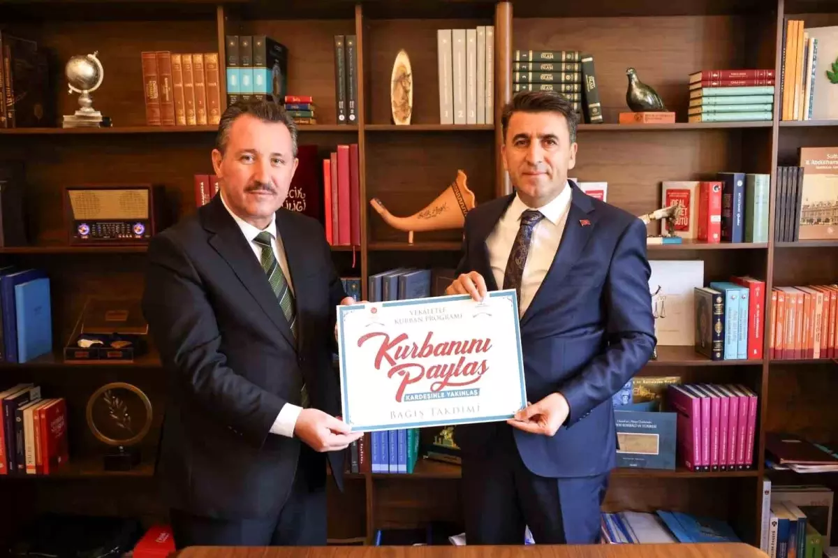 Vali Aygöl'den Kurban Bağışı