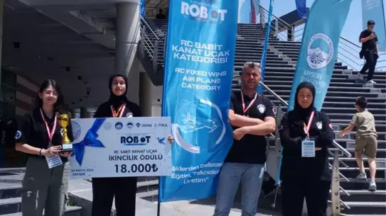 Edremit İmam Hatip Lisesi'nden İkincilik