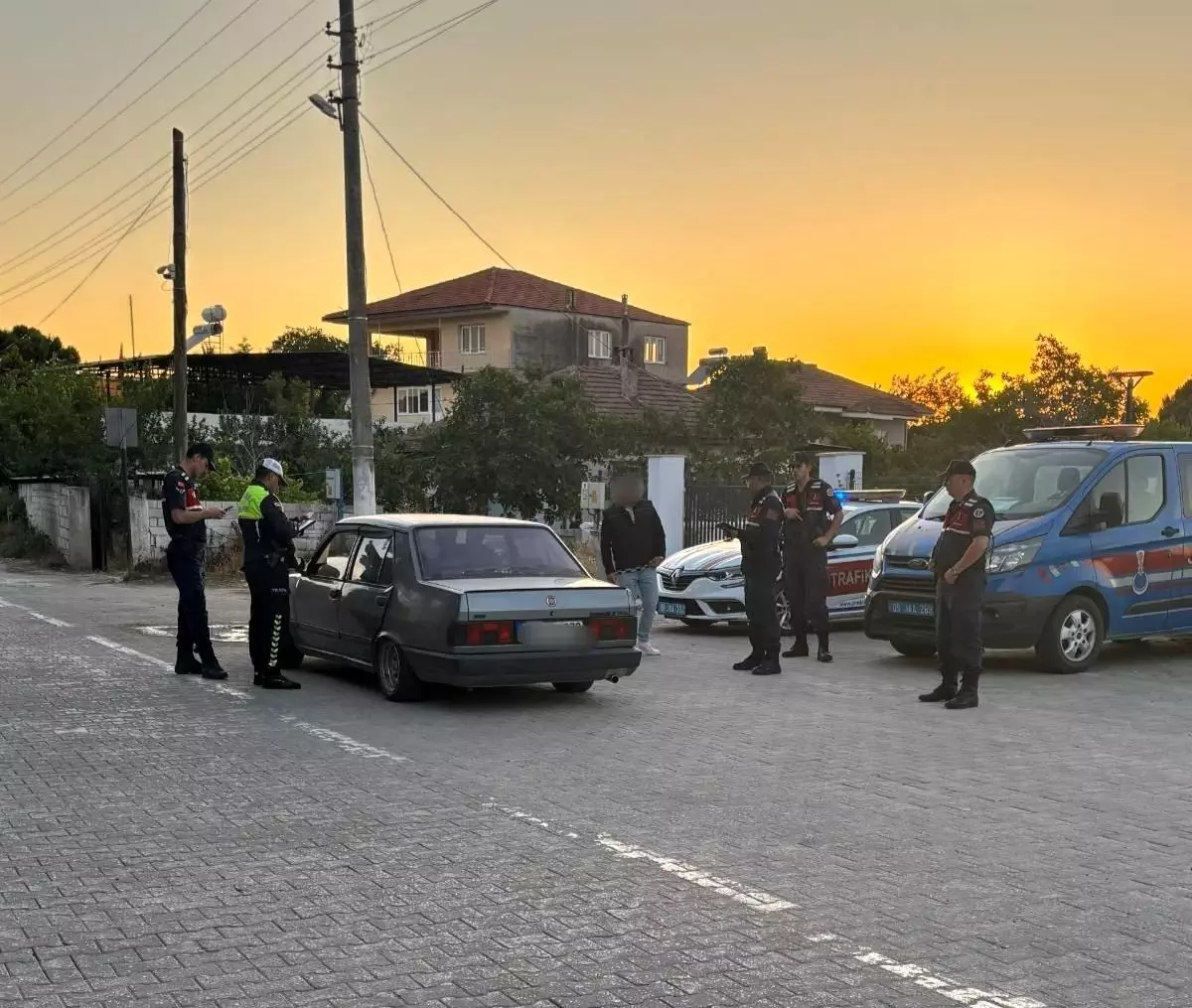 Söke'de Jandarmadan Sıcak Nokta Denetimi