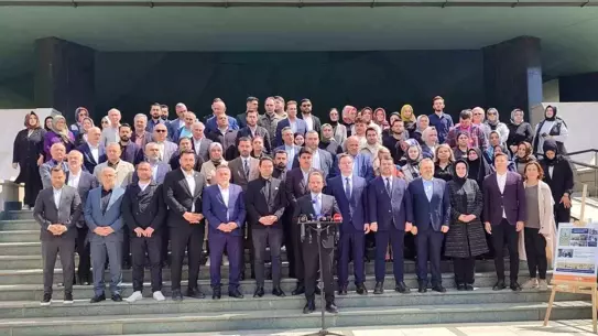 AK Parti'den Adnan Menderes Anıt Mezarı önünde 27 Mayıs açıklaması