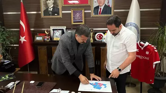 Suşehri'nde Katı Atık Tesisinde Elektrik Üretimi