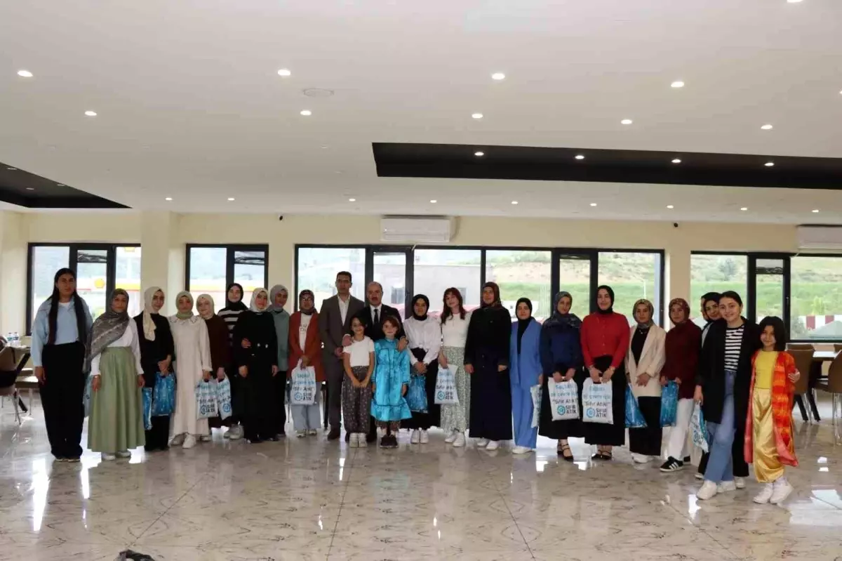 Kaymakam Çelik'ten Öğrencilere Yemek