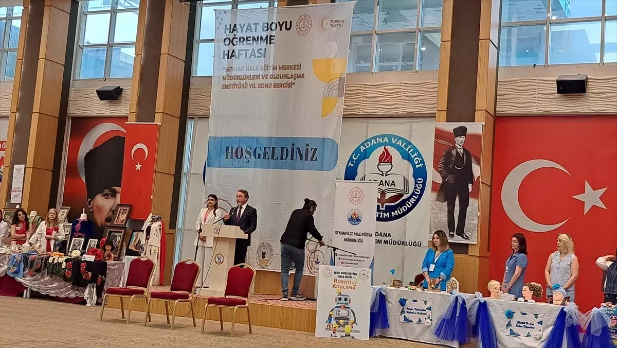 Adana'da "Hayat Boyu Öğrenme Şenliği" düzenledi