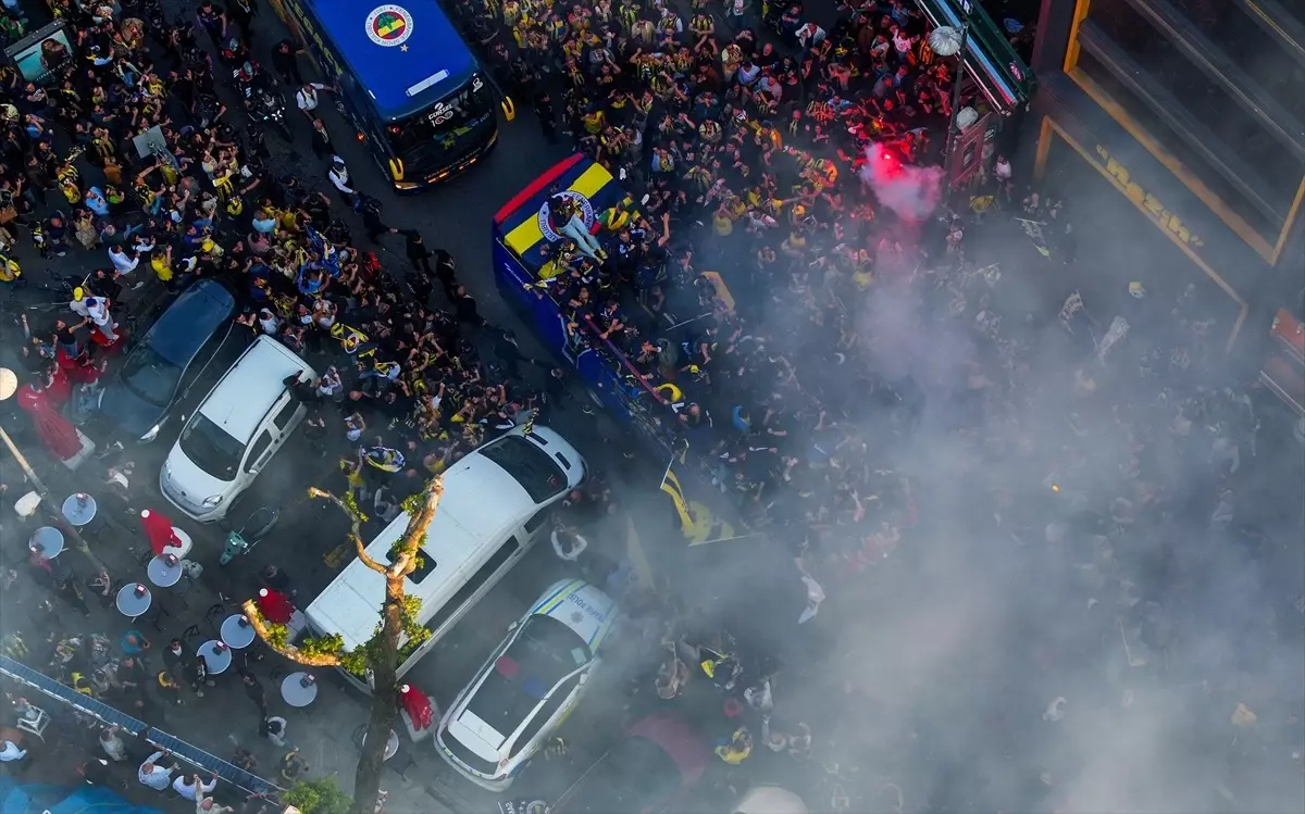 Fenerbahçe Avrupa Ligi Şampiyonluğunu Kutladı