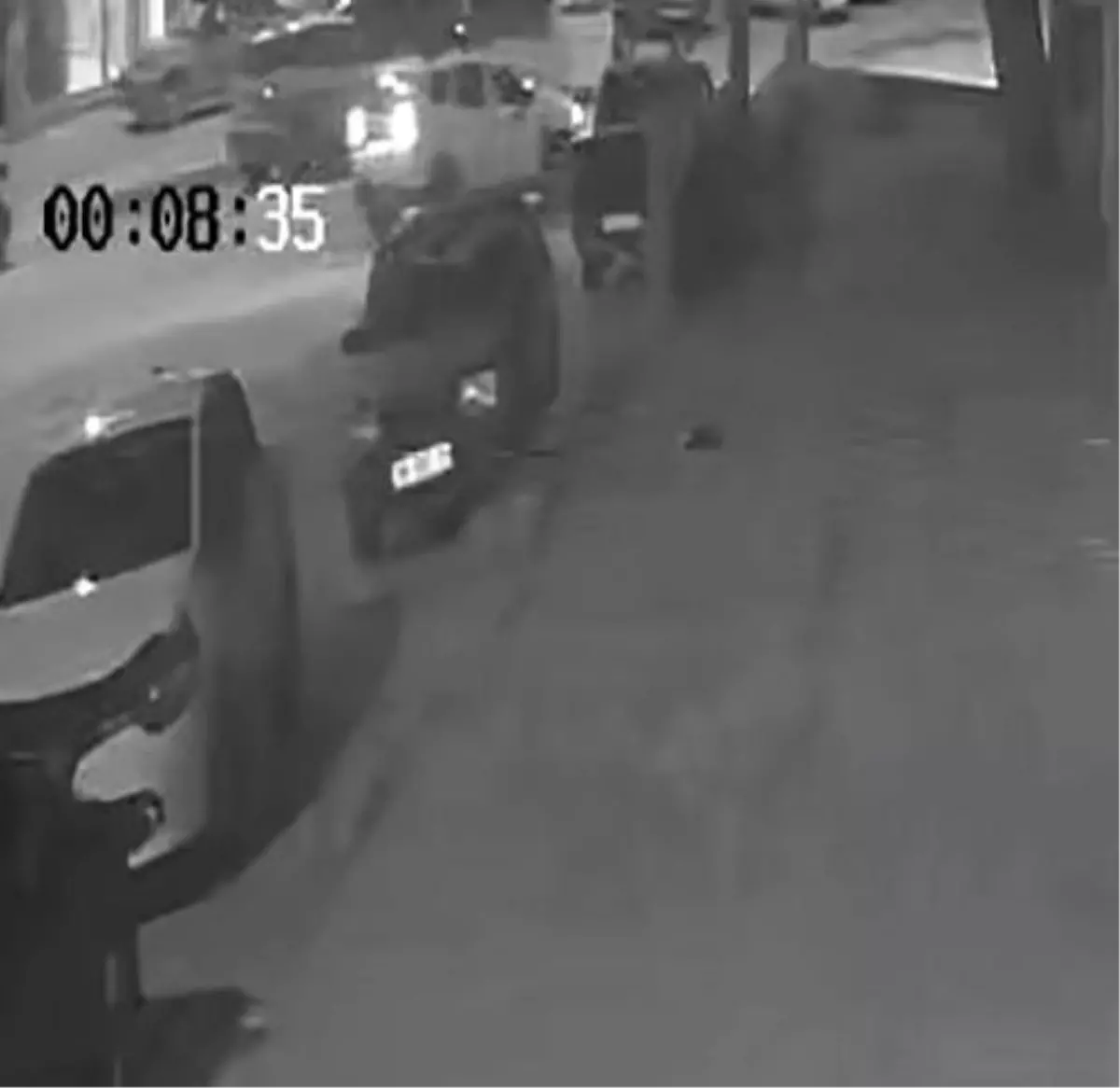 Elazığ'da Pompalı Tüfekli Saldırı: 8 Yaralı