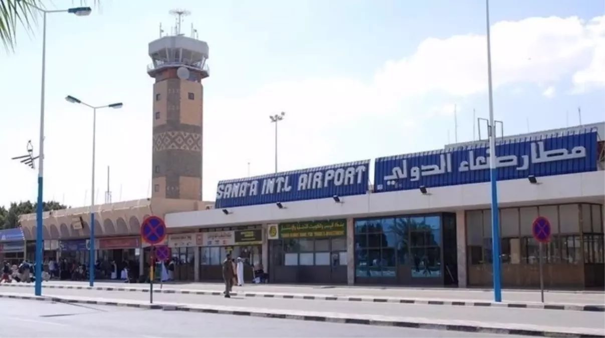 İsrail, Sana Havalimanı'nı Bombaladı