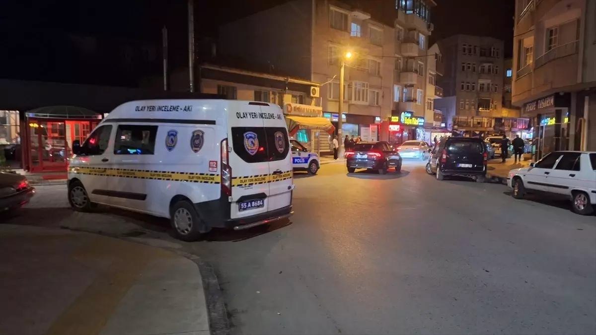 Bafra'da Bıçaklı Tartışma: 3 Yaralı, 2 Gözaltı