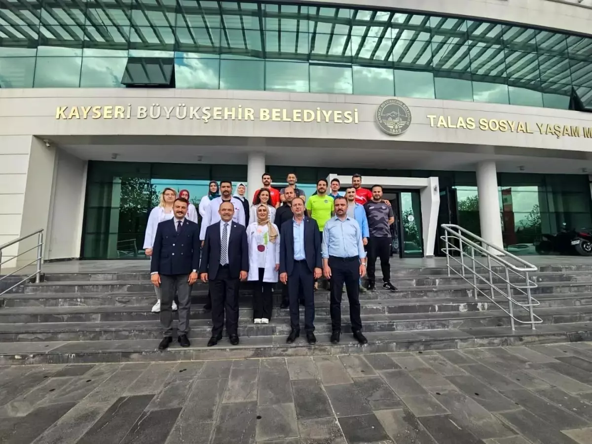 KAYMEK, Gençlerin Sınav Heyecanını Paylaşıyor