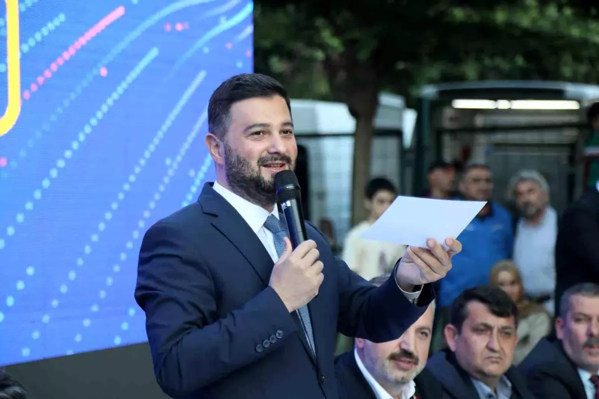 Kağıthane Belediye Başkanı Mevlüt Öztekin, Mahalle Sakinleriyle Buluştu