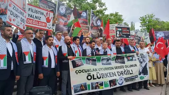 İsrail'in Saldırılarına Protesto