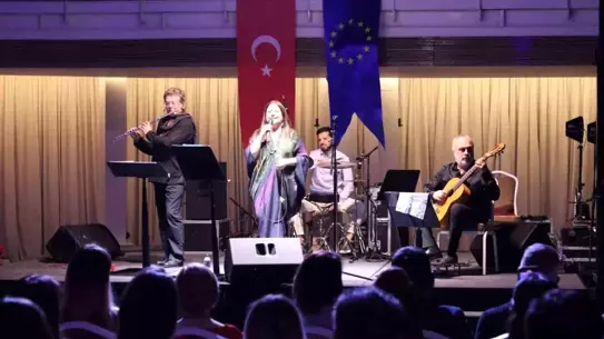 Van'da AB'nin 75. Yılı Caz Konseri ile Kutlandı