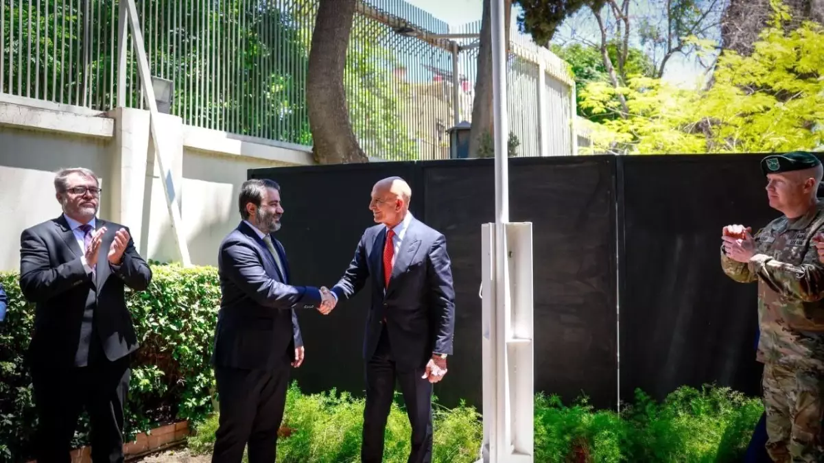 ABD Bayrağı Şam'da Yeniden Göndere Çekildi