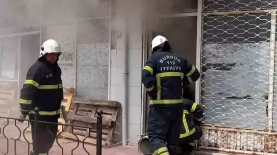 Burdur'da Kahve İmalathanesinde Yangın