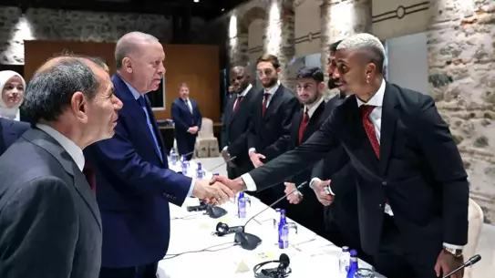 Cumhurbaşkanı Erdoğan, Galatasaray'ı kabul etti