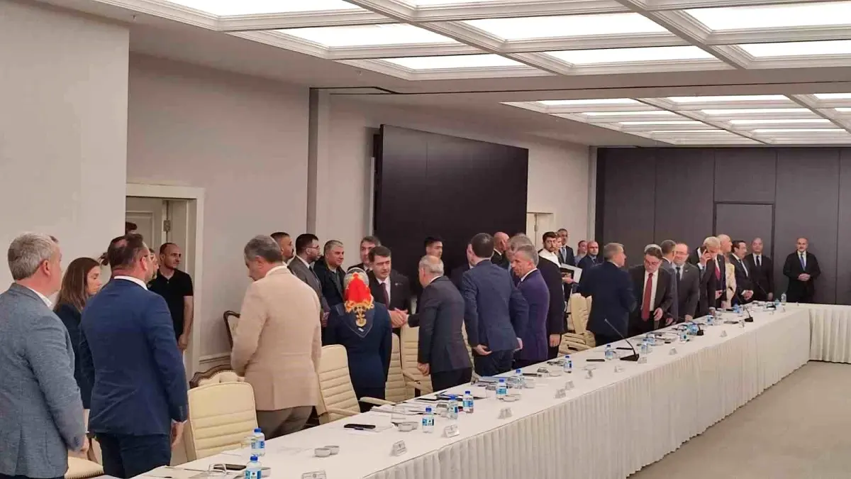 Ankara Valisi Şahin: "Toplamda bakımevlerine toplanan bugüne kadar hayvan sayısı 14 bin 341'dir"