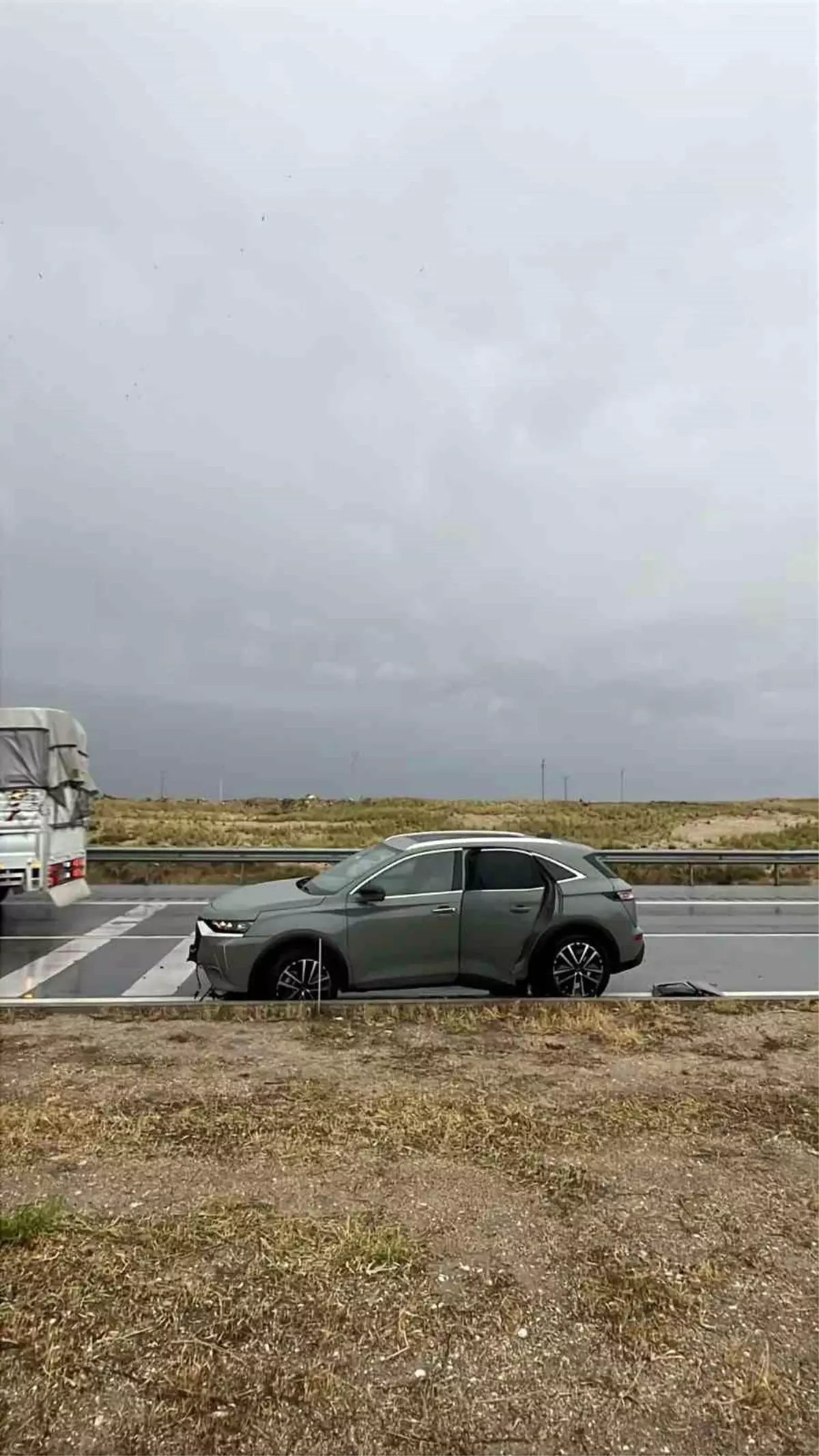 Konya'da Yağışlı Yolda Kaza