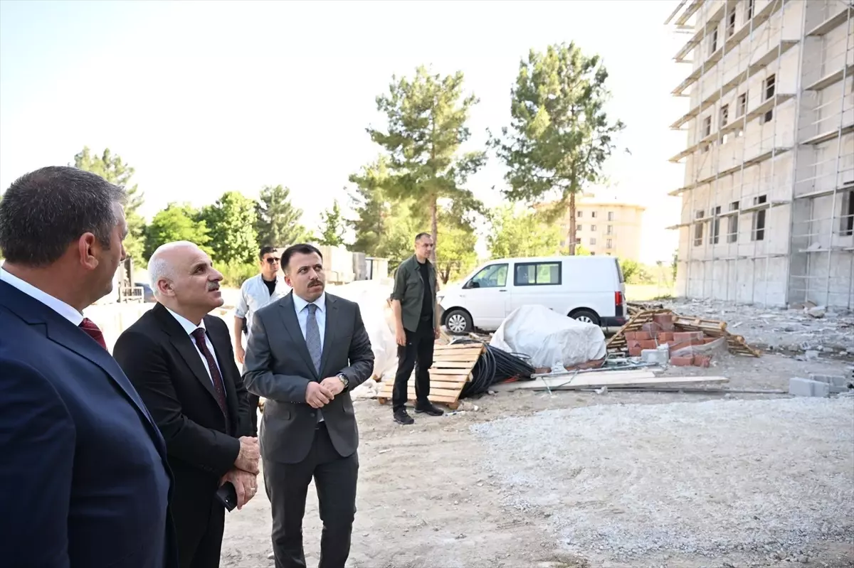 Vali Zorluoğlu Dicle'de İncelemelerde Bulundu